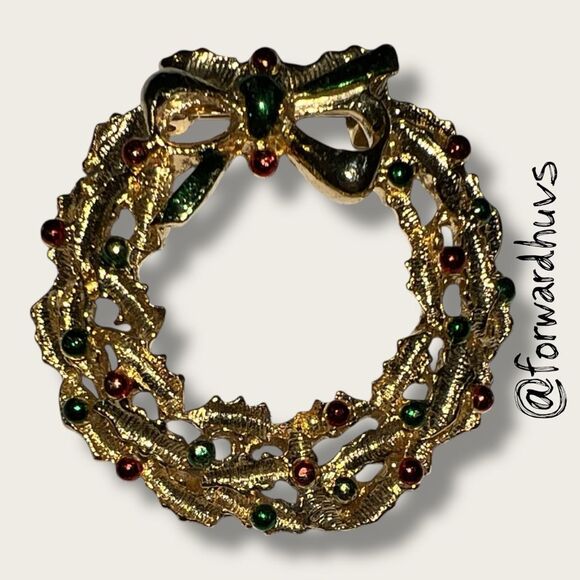 Bundle Sale 3 for $15 | Gerry’s Christmas Wreath Brooch - Picture 4 of 9